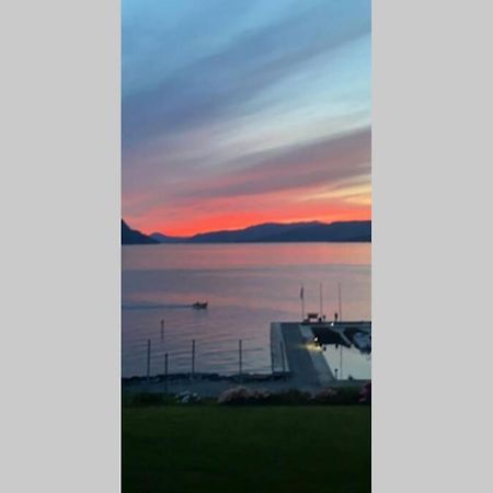 Flott Leilighet Med Spektakulaer Utsikt! Hjelmeland 外观 照片